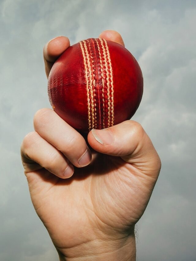 राजमिस्त्री काम करने वाला लड़का कैसे बना T20 का नंबर वन बॉलर