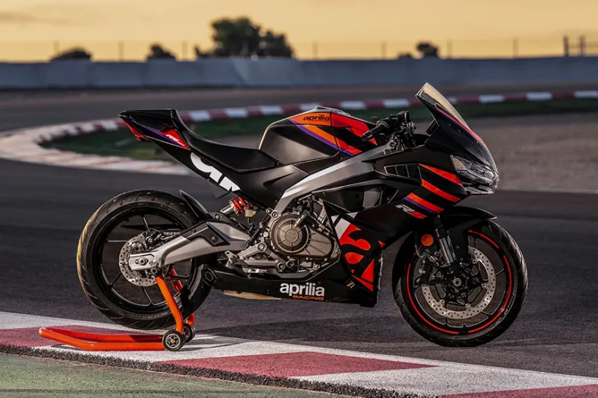 Yamaha R3 vs Aprilia RS 457